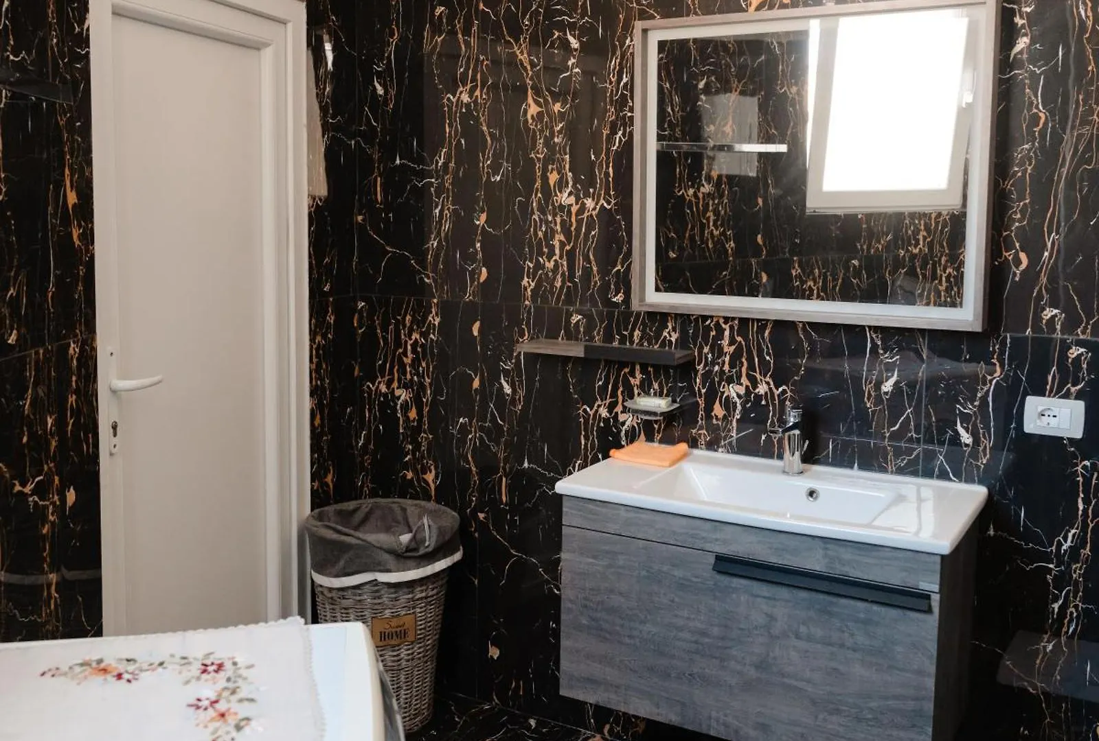 Luxury Apartment In Durrës