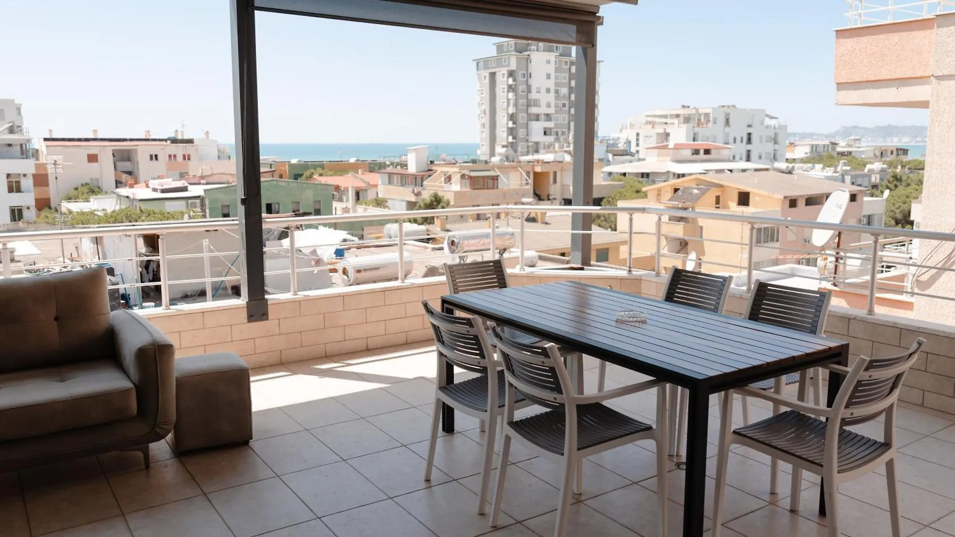 Luxury Apartment In דורס 0*,  אלבניה